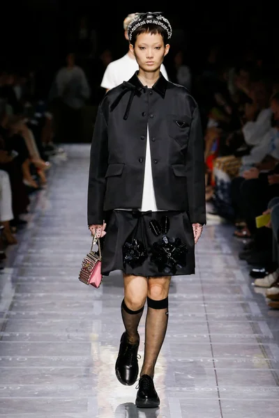 Look 47